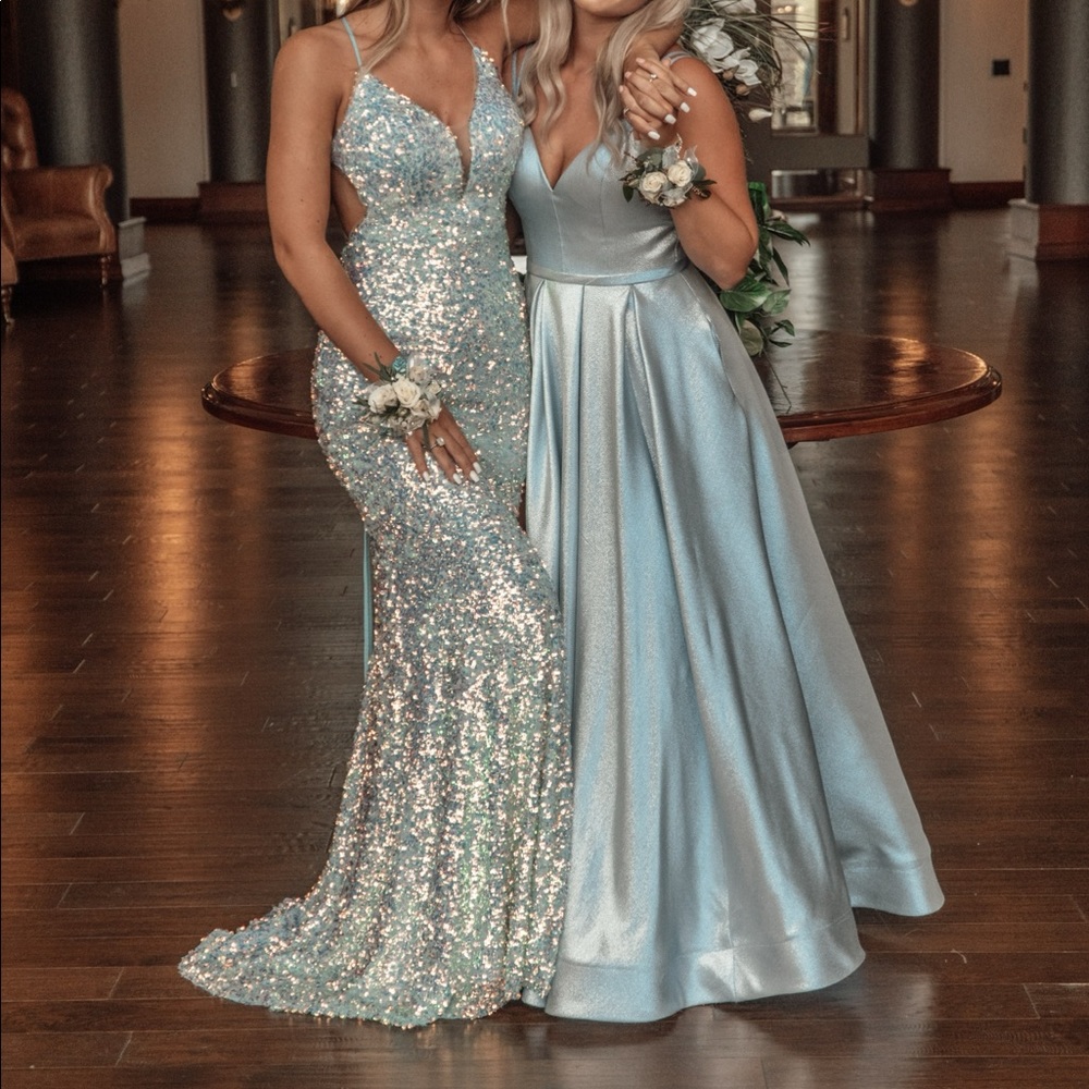 Light blue sparkly prom dress. In PERFECT condition, such a beautiful dress!